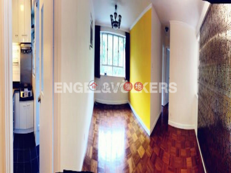 2 Bedroom Flat for Sale in Pok Fu Lam