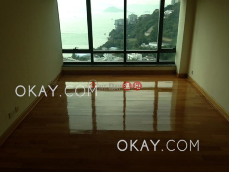 Gorgeous 3 bedroom with sea views, balcony | For Sale