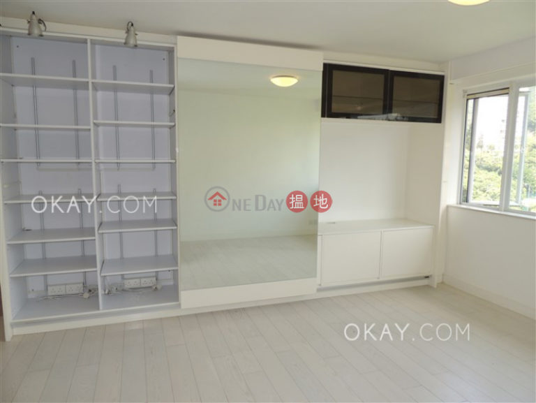 Unique 2 bedroom on high floor with rooftop & parking | Rental