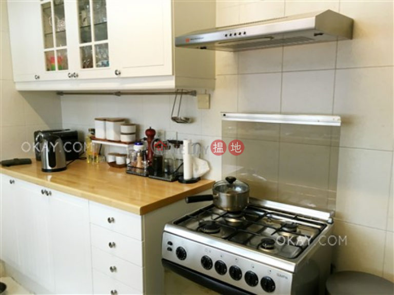 Efficient 4 bedroom with sea views, balcony | For Sale