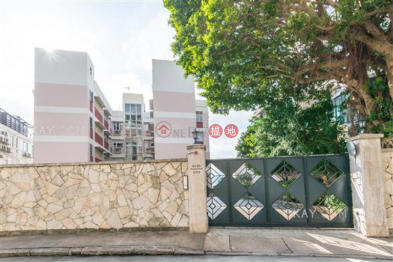 Efficient 4 bedroom with sea views, balcony | For Sale