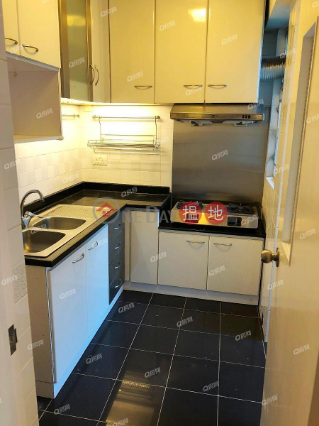 Block 19-24 Baguio Villa | 2 bedroom Mid Floor Flat for Sale