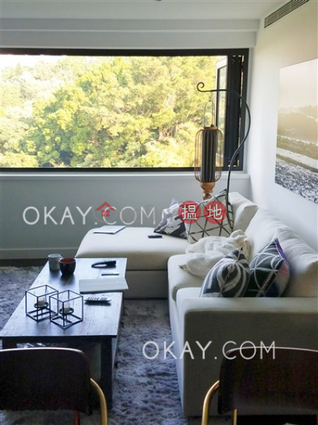 Unique 2 bedroom with parking | Rental