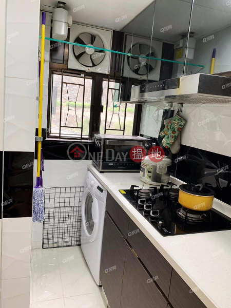 Wah Lai House, Wah Kwai Estate | 2 bedroom Low Floor Flat for Sale