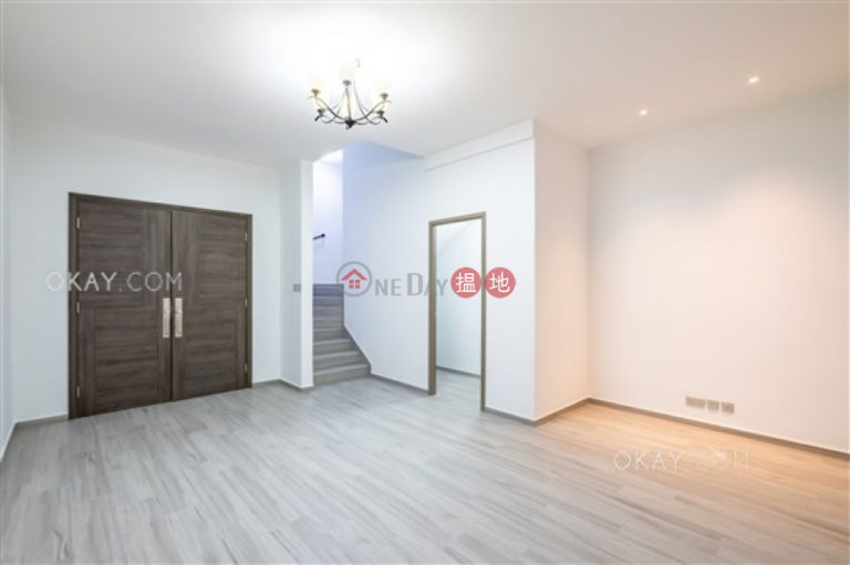 Rare house with rooftop, terrace | Rental