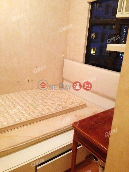 Pokfulam Gardens | 2 bedroom Low Floor Flat for Sale