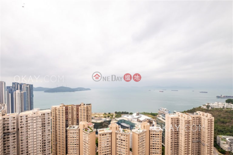 Efficient 3 bedroom on high floor with parking | Rental