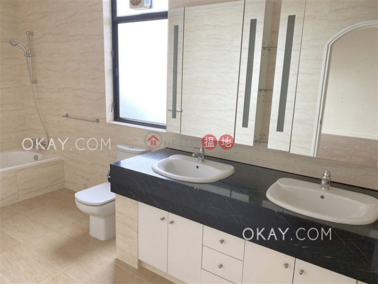 Beautiful house with balcony | Rental