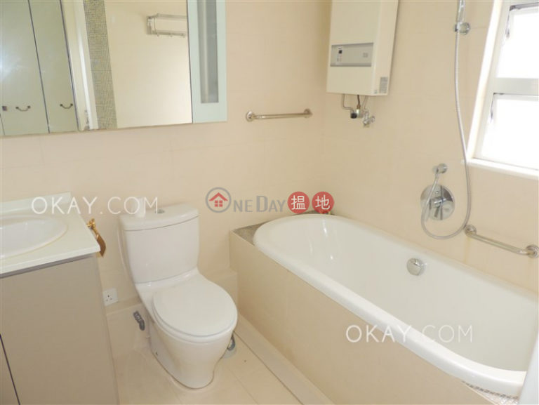 Unique 2 bedroom on high floor with rooftop & parking | Rental