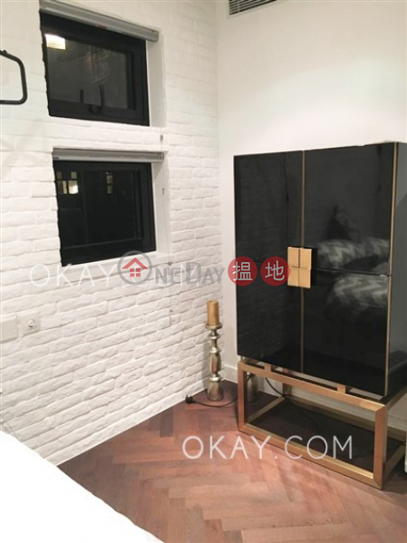 Unique 2 bedroom with parking | Rental