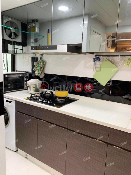 Wah Lai House, Wah Kwai Estate | 2 bedroom Low Floor Flat for Sale