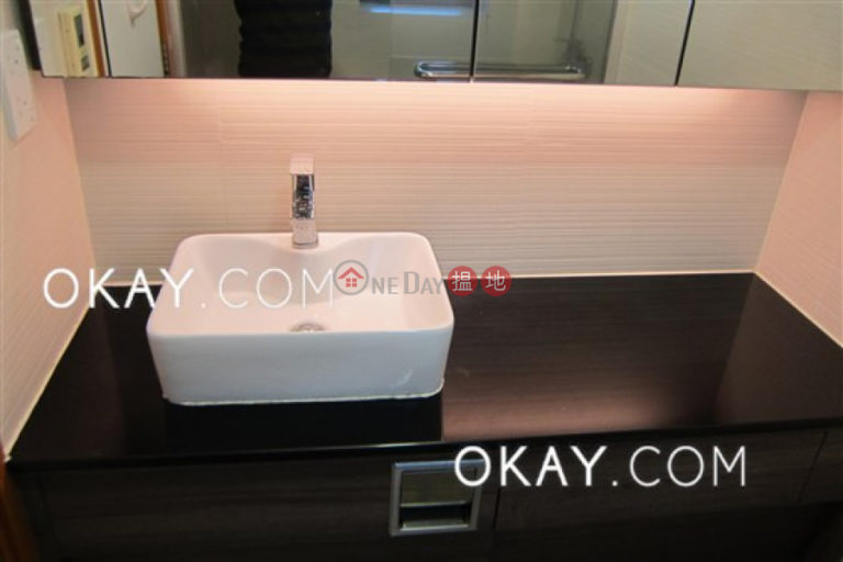 Cozy 2 bedroom with balcony | For Sale