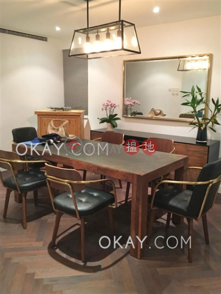 Unique 2 bedroom with parking | Rental