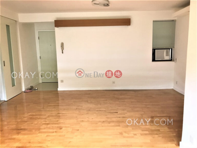 Charming 2 bedroom with parking | Rental