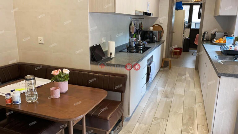 Block 45-48 Baguio Villa | 4 bedroom Low Floor Flat for Rent