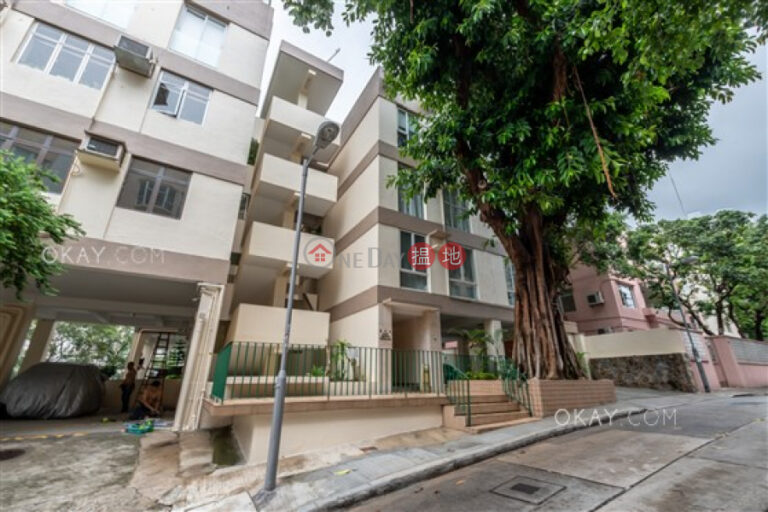 Efficient 3 bedroom with sea views & parking | For Sale