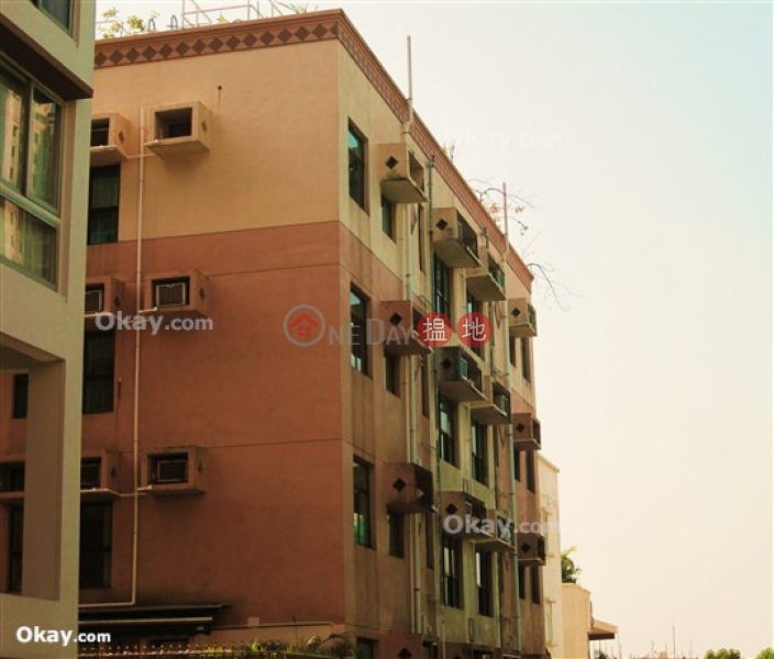 Rare penthouse with rooftop | Rental