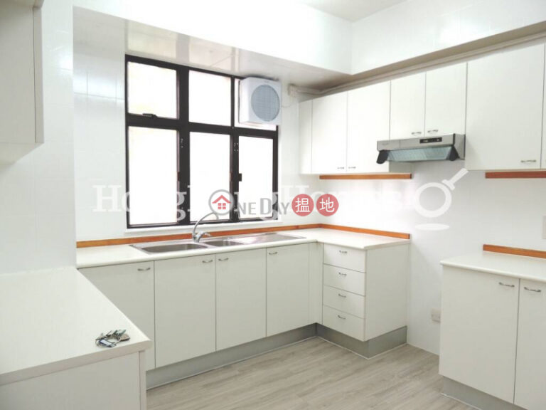 4 Bedroom Luxury Unit for Rent at Pine Grove Block 4