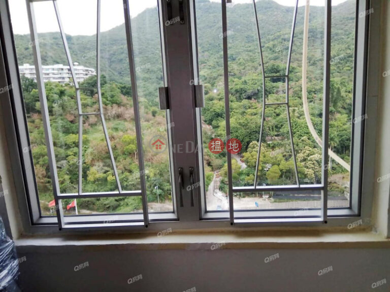 WORLD FAIR COURT | 2 bedroom Mid Floor Flat for Rent