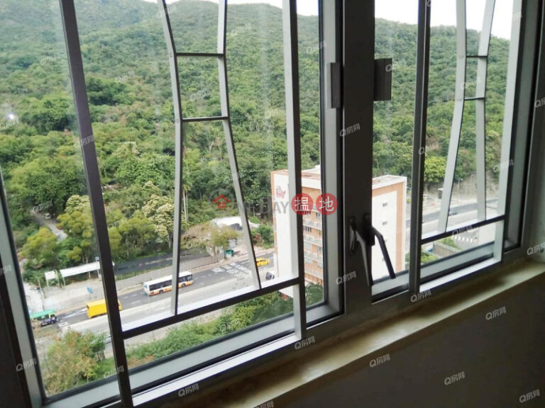 WORLD FAIR COURT | 2 bedroom Mid Floor Flat for Rent