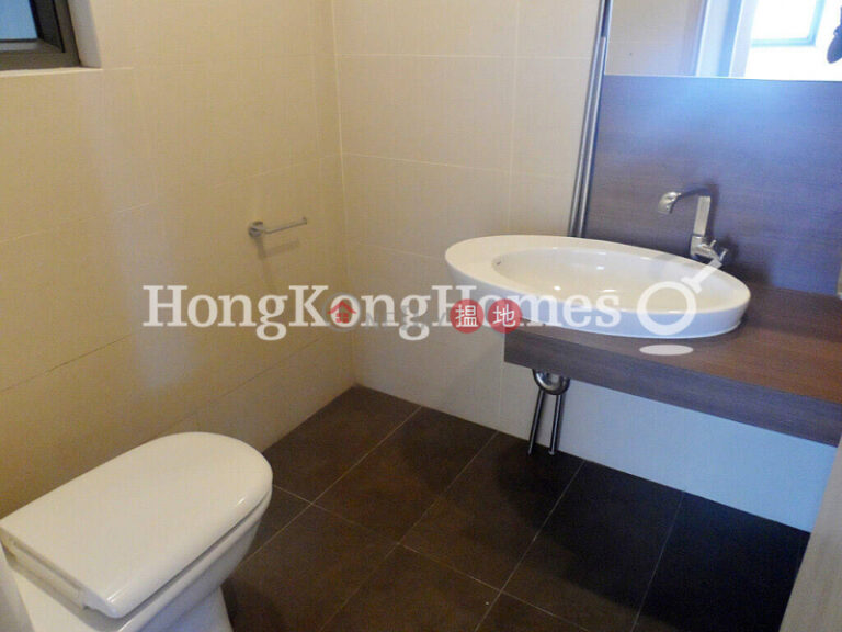 2 Bedroom Unit for Rent at Block 16-18 Baguio Villa, President Tower