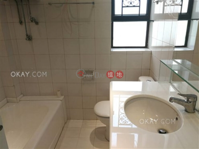 Efficient 3 bedroom with sea views & parking | For Sale