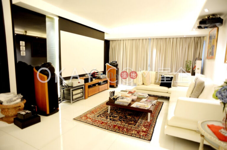 Efficient 3 bedroom with terrace & balcony | For Sale