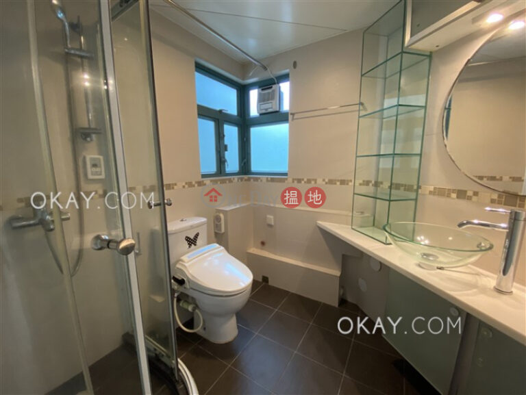 Lovely 1 bedroom with balcony | For Sale