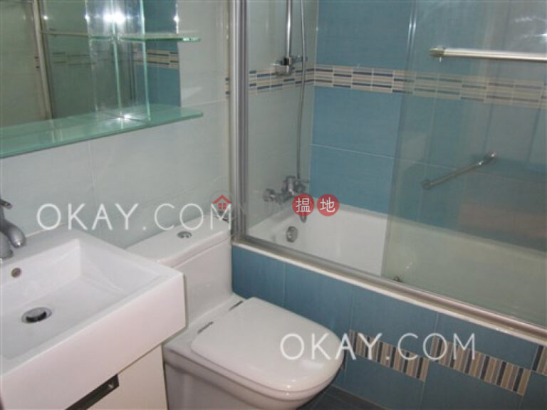 Elegant 3 bedroom with parking | For Sale