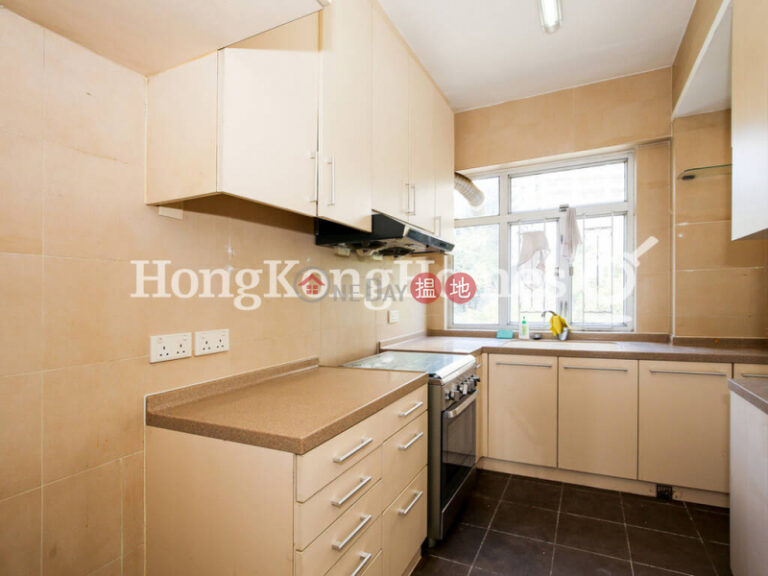 3 Bedroom Family Unit for Rent at Block 32-39 Baguio Villa