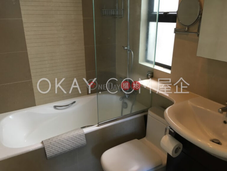 Rare penthouse with rooftop | Rental