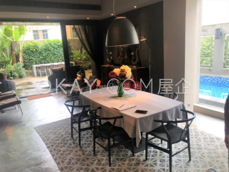 Gorgeous house with sea views, terrace & balcony | For Sale