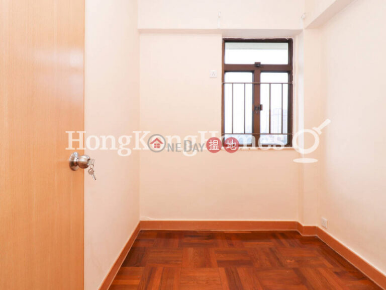 3 Bedroom Family Unit for Rent at WORLD FAIR COURT