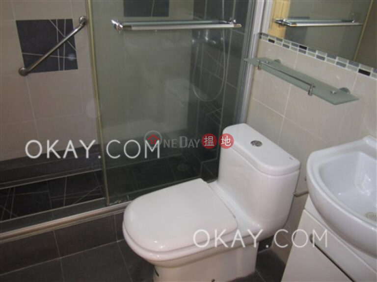 Elegant 3 bedroom with parking | For Sale