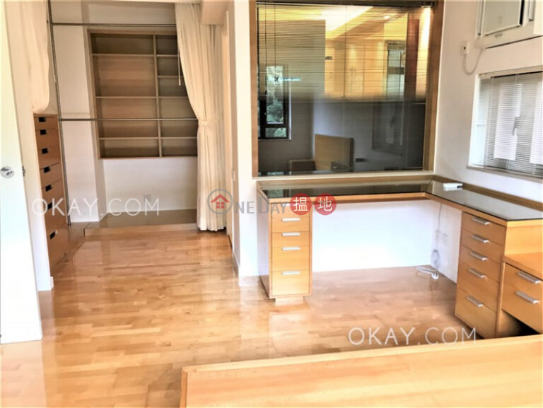 Charming 2 bedroom with parking | Rental