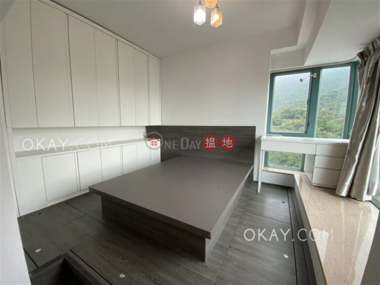 Lovely 1 bedroom with balcony | For Sale