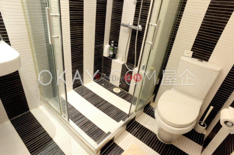 Efficient 3 bedroom with terrace & balcony | For Sale