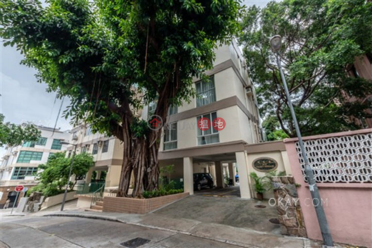 Efficient 3 bedroom with sea views & parking | For Sale