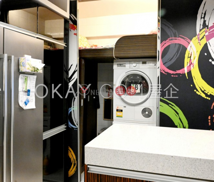 Efficient 3 bedroom with terrace & balcony | For Sale