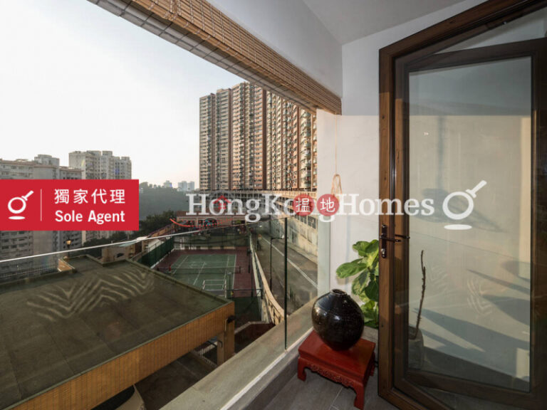 2 Bedroom Unit at Block 25-27 Baguio Villa | For Sale