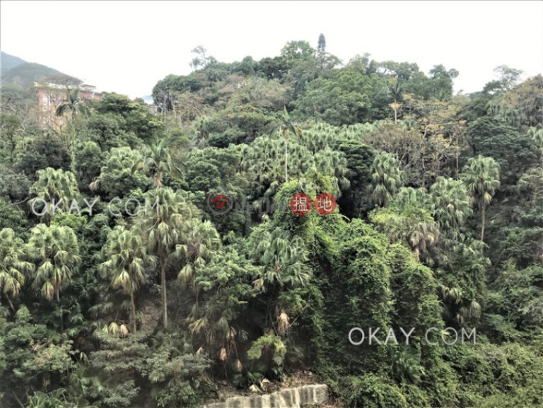 Charming 2 bedroom with parking | Rental