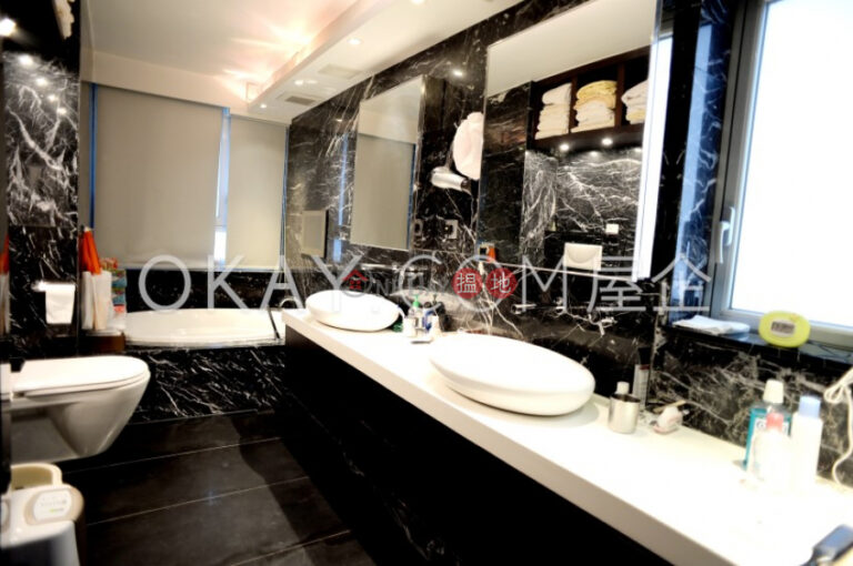 Efficient 3 bedroom with terrace & balcony | For Sale