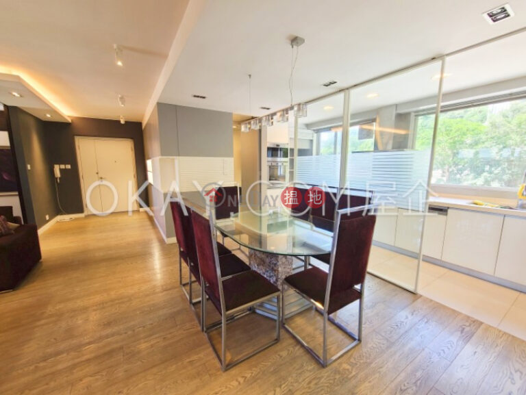 Beautiful 3 bedroom with balcony | For Sale