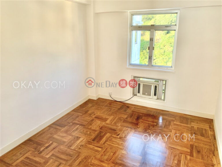 Efficient 3 bed on high floor with sea views & balcony | Rental