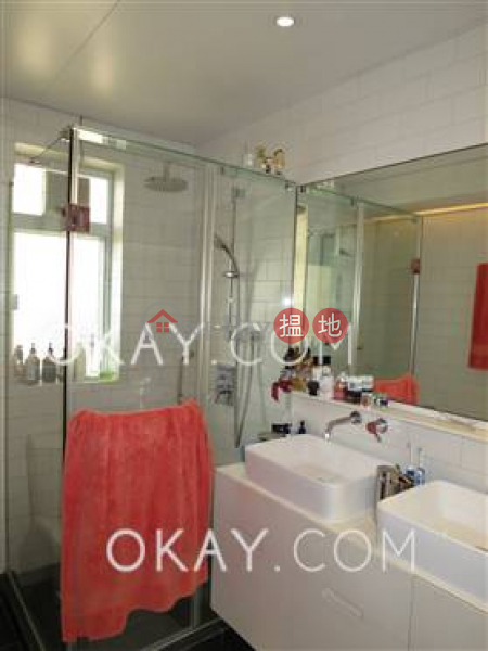 Efficient 3 bedroom with balcony & parking | For Sale