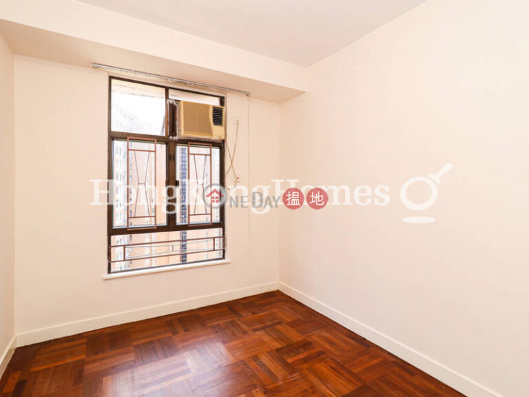 3 Bedroom Family Unit for Rent at Pokfulam Gardens  Block 3