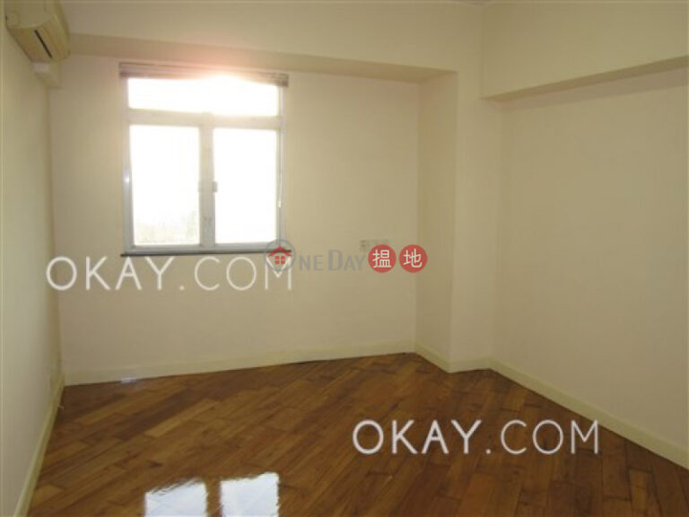 Elegant 3 bedroom with parking | For Sale