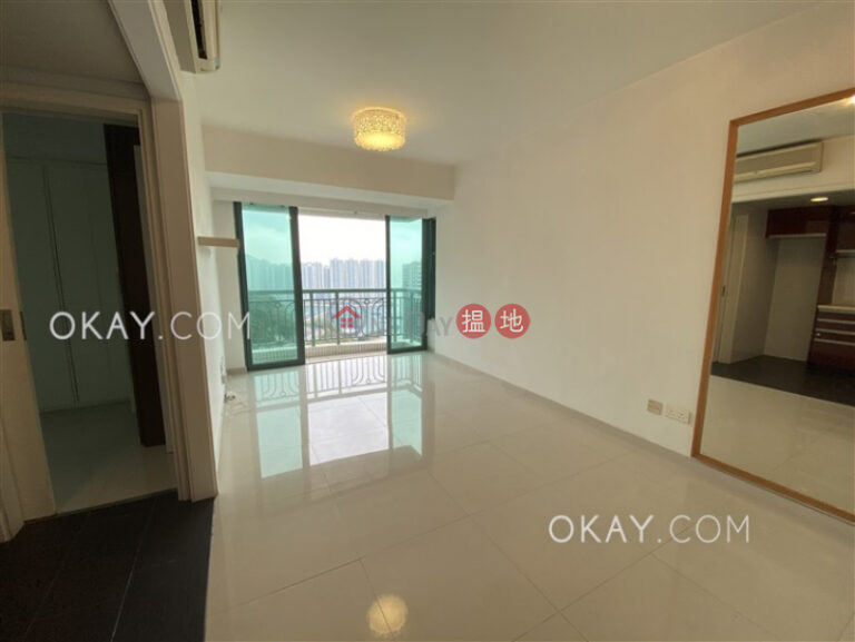 Lovely 1 bedroom with balcony | For Sale