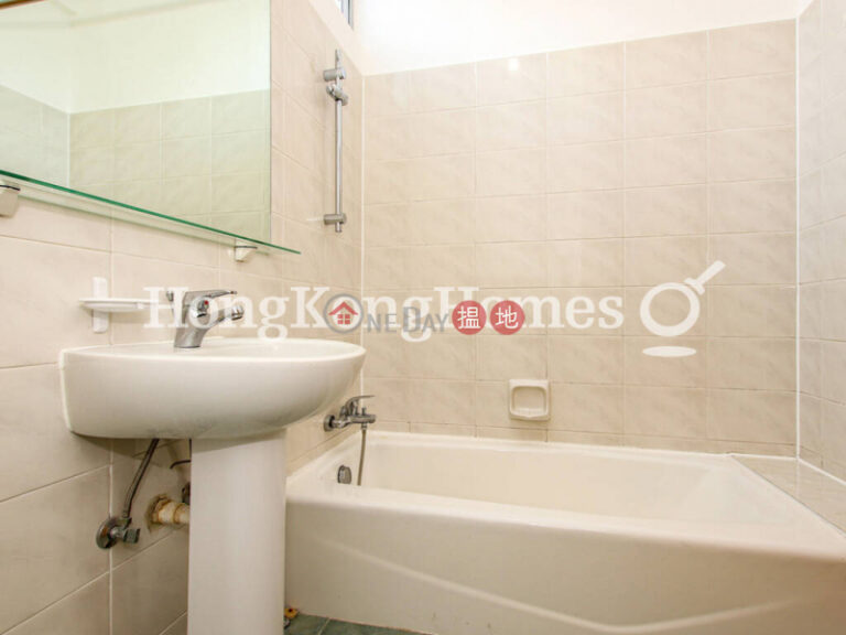 3 Bedroom Family Unit for Rent at Bisney Villas