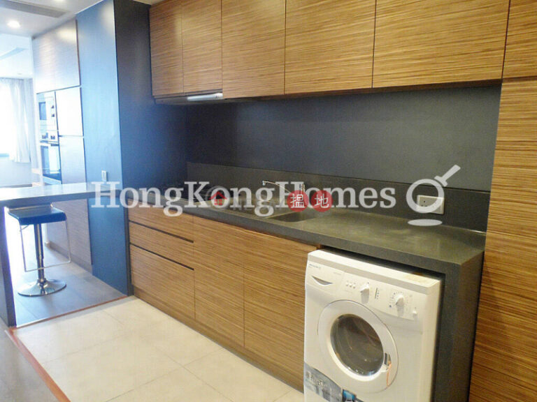 2 Bedroom Unit for Rent at Block 16-18 Baguio Villa, President Tower